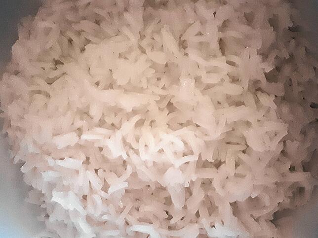 Basmati-Reis, Bio-QualitätUnverpackt-Lieferdienst: 4,80 Euro/750 GrammBioladen: 5,98 Euro/500 GrammFAZIT: Teurer im Bioladen