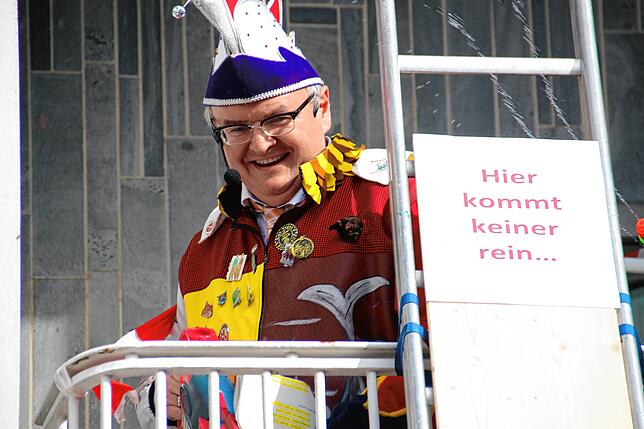 Bild 6: Alle Macht den Narren: Alle Bilder vom Rathaussturm in Friedrichshafen (2)