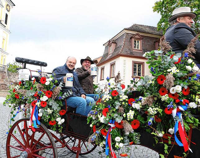 Bild 18: Reitturnier mit fulminantem Start