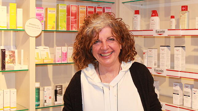 Susanne Donate in ihrer Mauritius-Apotheke in Eigeltingen.