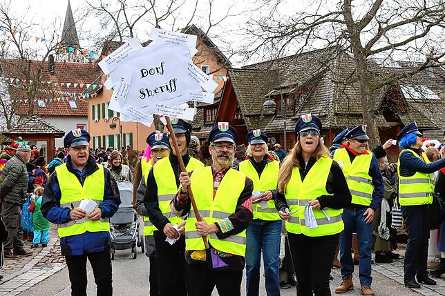 Bild 22: So schön ist der Fasnetmentigs-Umzug in Unterkirnach