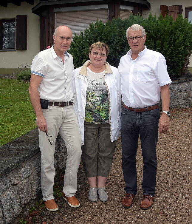 Waldemar Ehret, Irina Drobach und Winfried Bull freuen sich auf die Zusammenarbeit.
