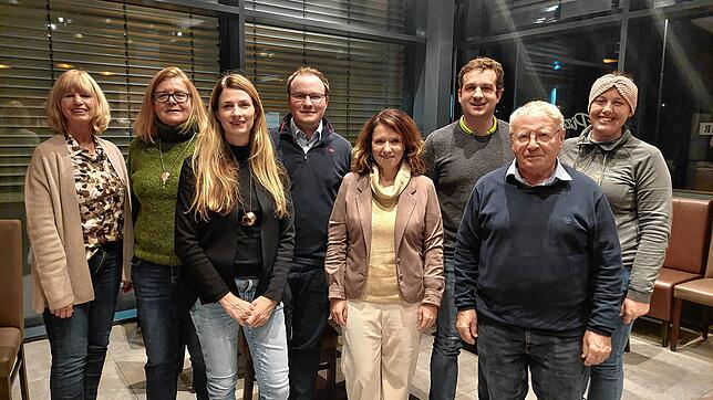 Der neu gewählte Vorstand des CDU-Stadtverbands (von links): Schatzmeisterin Insa Bix, Beisitzerin Rita Hafner-Degen, Vorsitzende ...