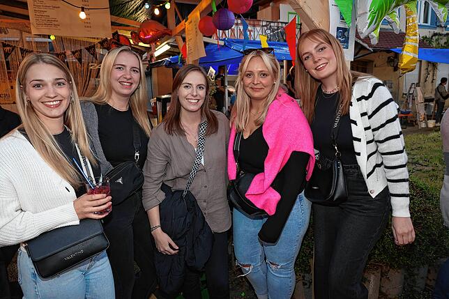 Bild 1: Dingelsdorf feiert sein Herbstfests 2025: So ausgelassen ist die Stimmung am Samstag