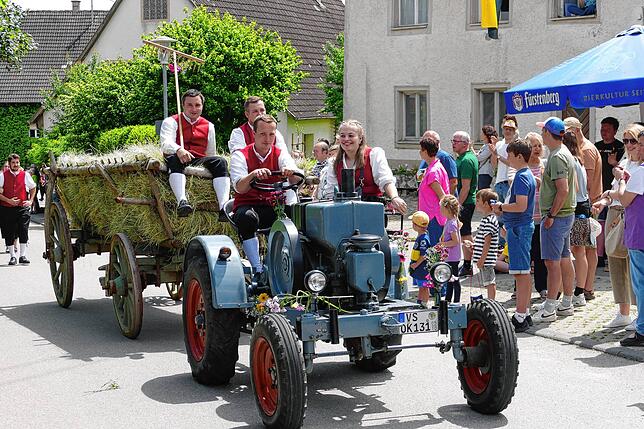 Bild 25: Jubiläumsumzug zum 175. Geburtstag der Musikkapelle Mundelfingen krönt vier stimmungsvolle Tage.