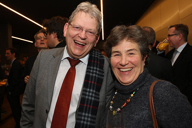 Rainer Ott, Geschäftsführer des Gesundheitsverbunds Landkreis Konstanz, und Dekanin Hiltrud Schneider-Cimbal.