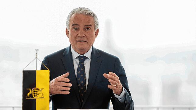 Thomas Strobl (CDU), Innenminister von Baden-Württemberg, möchte mit massenhaften Schnelltest Kontrollen an Grenzen zu Frankreich und ...