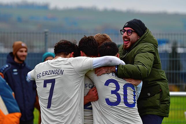 Bild 1: FC Erzingen besiegt den SV Blau-Weiß Murg mit 3:2 &ndash; und wir haben Bilder!