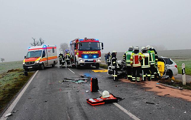 Unter den zahlreichen Rettungskräften waren auch die Feuerwehren aus Pfullendorf und Wald.