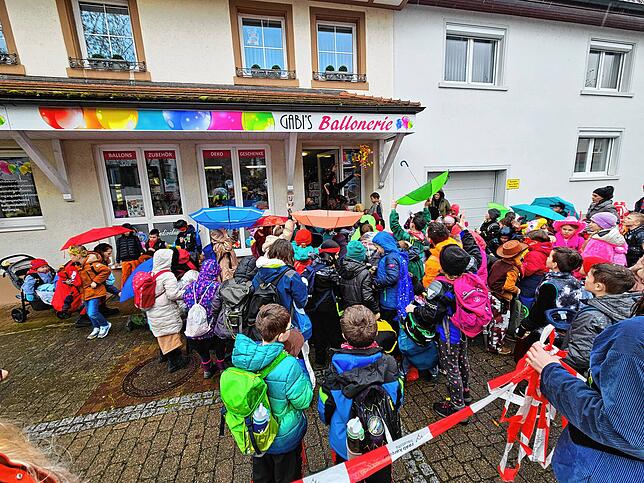 Bild 15: Bilder von Schülerbefreiung und &bdquo;Bettle go&ldquo; in Horheim