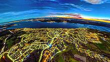 Der Bodensee und Überlingen im Abendlicht. Alles leuchtet.