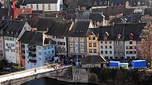 Während in den Schweizer Altstadt-Gassen der Bär steppte, blieb die deutsche Altstadt und die alte Rheinbrücke nahezu menschenleer. Der ...