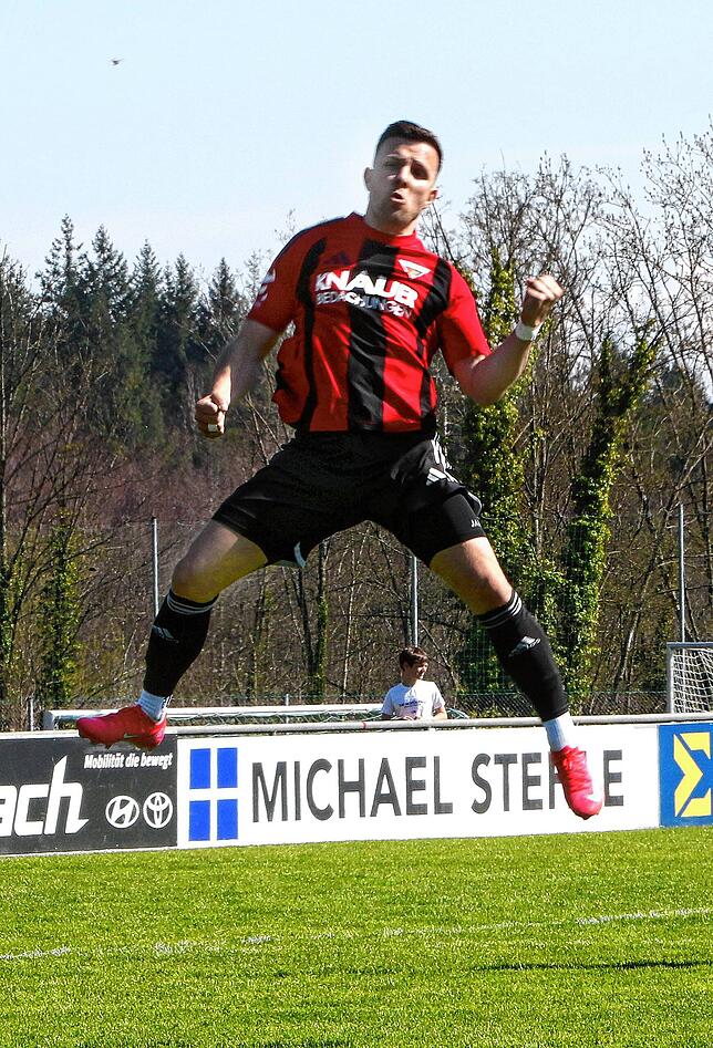 Bild 9: FC Überlingen besiegt DJK Donaueschingen mit 2:1. Wir waren mit der Kamera dabei!
