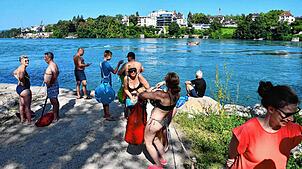 Eindrücke vom Start des Rheinschwimmens auf dem Inseli. Fotos: Heinz Vollmar