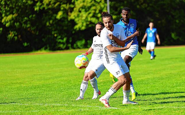 Bild 18: Die besten Bilder der Bezirksliga-Partie zwischen dem BC Konstanz-Egg und dem TSV Konstanz!