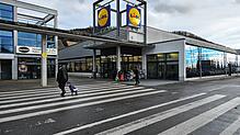 Die Lidl-Filiale Waldshut aus Richtung des Bahnhofs aufgenommen.