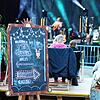 Coronabedingt ist vieles anders beim FAB-Festival in diesem Jahr: Es wird nicht getanzt, es wird kleiner. Man sitzt auf Bestuhlung. Und ...