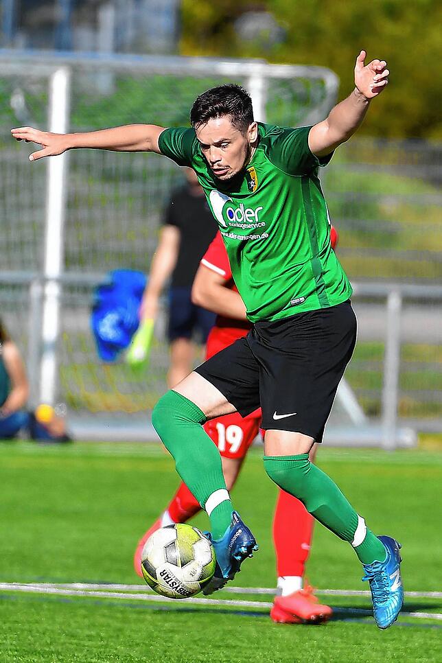 Bild 17: SV Herten setzt sich mit 3:1 gegen den weiter punktlosen FC Schlüchttal durch &ndash; und wir haben die Bilder!