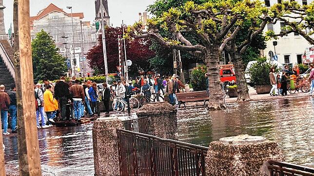 Während einige Konstanzer die Wassermassen im Hafen bestaunten, bereitete die Lage der Familie Fluck mehr als nur Kopfzerbrechen.