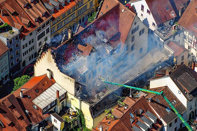 Bild 4: Am Morgen danach: So sieht es nach dem Großbrand in der Zollernstraße aus