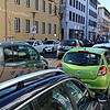 Der Parkdruck in Friedrichshafen, hier die Charlottenstraße an einem gewöhnlichen Dienstag, ist hoch. Aber auch nachts sind die ...