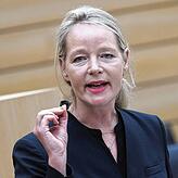 Thekla Walker, Umweltministerin von Baden-Württemberg, will mehr Engagement der EnBW beim Ausbau der Wasserstoffnetze.