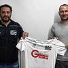 FC 08-Sportvorstand Arash Yahyaijan (links) freut sich über die Verpflichtung von Marijan Tucakovoc als neuen Cheftrainer der Villinger ...