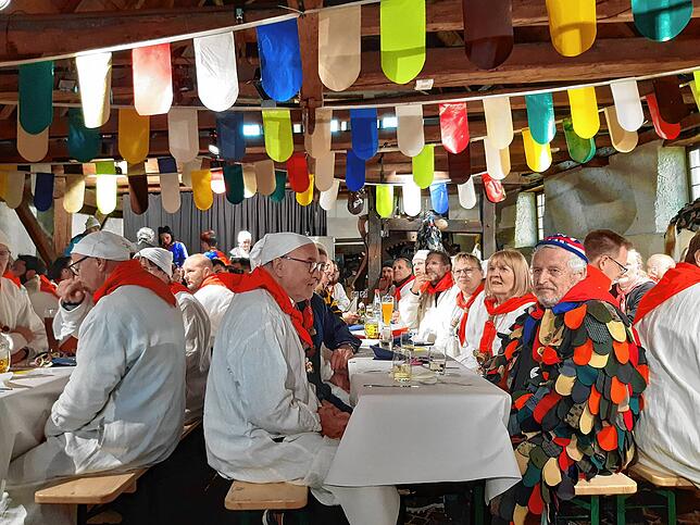 Bild 4: Diese Tradition hat Bestand: Bilder vom Heringsessen in Waldshut