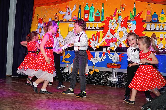 Bild 11: Bildergalerie: So bunt war der Gockelball in Zollhaus