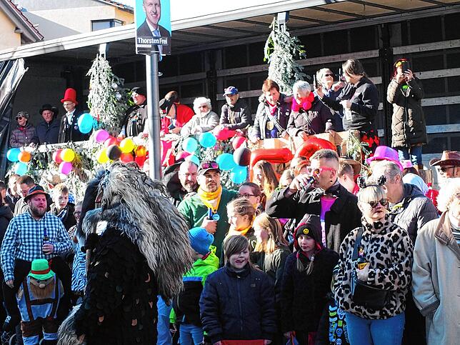Bild 3: Großer Jubiläumsumzug der Narren in Niedereschach – Teil 1