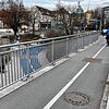Blick auf den Radweg Alte Rheinbrücke in Richtung Sternenplatz. Die Frau gab an, gegen den Randstein gefahren und dadurch gestürzt zu sein.