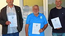 Ehrungen (von links): Volker &bdquo;Mackie&ldquo; Ruff betonte bei seiner Ehrung für 25 Jahre Mitgliedschaft im FC Wehr: &bdquo;Ihr habt ...