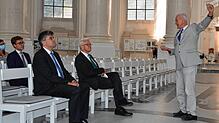 Einen Wunsch hatte Ministerpräsident Winfried Kretschmann (Zweiter von rechts) für seinen Besuch im Landkreis geäußert: Die Besichtigung ...
