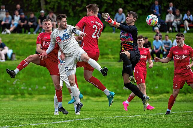 Bild 10: FC Erzingen gewinnt gegen den SV Endingen mit 3:0 &ndash; und wir haben Bilder!