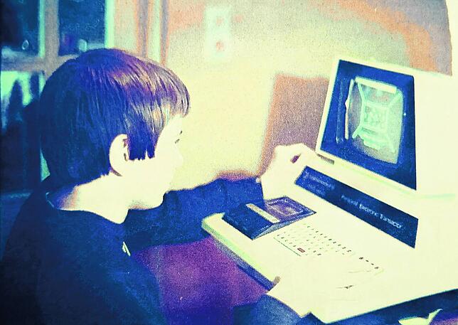 Der 11-jährige Felix Scheinberger begeisterte sich im Jahr 1980 vor dem Commodore PET 2001 für das Spielen am Computer. Damals war das ...