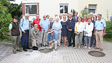 Waren bei der Stolpersteinverlegung für den Villinger Josef Heid in Bruchsal vor seinem Wohnhaus dabei: Friedrich Engelke (ganz links) ...