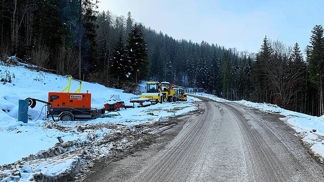 Die L 170 kann einspurig wieder befahren werden, sobald das Wetter mitspielt.