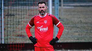 VfB Villingens Spielertrainer Adem Sari wartet mit seinem Team noch auf den ersten Saisonsieg.