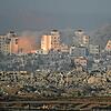Nach einem israelischen Luftangriff im Gazastreifen ist eine Explosion zu sehen. Bilder wie diese gibt es derzeit zahlreich.