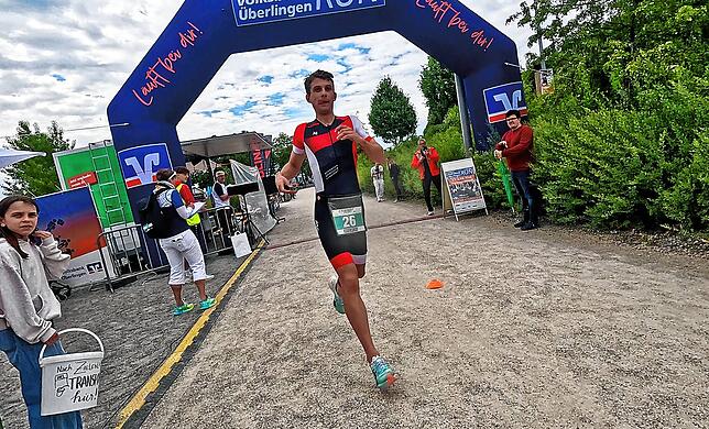 Bild 13: Galerie Swim & Run Überlingen Konstanzer Paul Nykiel siegt beim Swim & Run in Überlingen