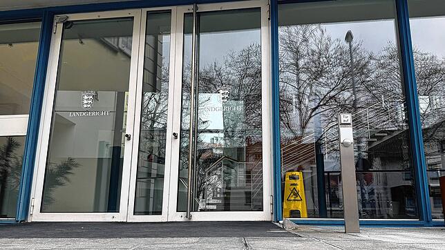 Das Landgericht Konstanz an der Unteren Laube. Hier wird aktuell ein Prozess gegen drei Männer geführt, die wegen Drogenhandels ...
