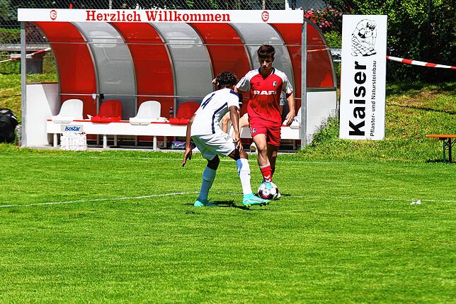 Bild 31: U17 des SC Freiburg trumpft im Testspiel zum 100-jährigen Jubiläum des FC Grießen auf &ndash; und wir haben Bilder!