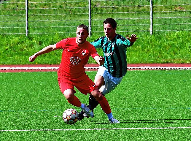 Bild 3: FC Zell besiegt den FC Tiengen 08 deutlich &ndash; und wir haben Bilder!