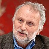 Der Experte Josef Bura ist davon überzeugt, dass es bei Wohnprojekten auch um die soziale Dimension geht. Er sagt: „Diese Gruppen ...