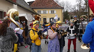 Bild : Bilder vom Schmotzigen in Hilzingen: Fasnacht 2025 mit buntem Treiben!