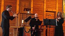 Das Blockflötentrio mit Sebastian Friedrich, Albrecht Barth und Evelyn Weidel-Bertleff spielt in St. Blasien. Bild: Karin Steinebrunner