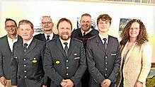 Viel Lob gibt es für die Abteilung Langenbach (von links): Bürgermeister Heiko Wehrle, Hubert Thoma, der verabschiedet wird, ...