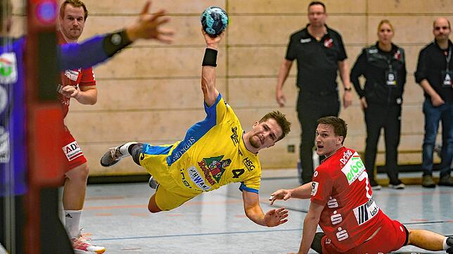 In der vergangenen Saison war Benjamin Schweda noch selbst für die HSG Konstanz II am Ball, jetzt hat er auf der Trainerbank das Sagen.