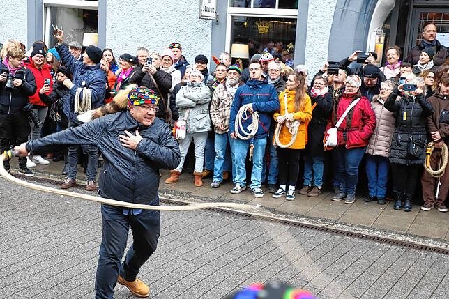 Bild 2: Überlingen: Einschnellen der Fasnet am Dreikönigstag
