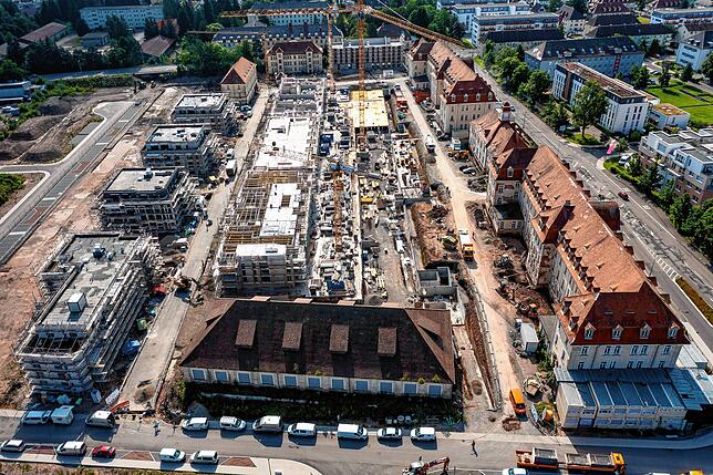 Bild 19: Rasant verändert sich das ehemalige Kasernengelände: Aktuelle Bilder und Luftbilder vom neuen Villinger Wohnpark &bdquo;Von Richthofen&ldquo;